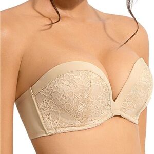Lace Strapless Bra in Beige